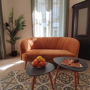 Le Nid - Proche Theatres - Terrasse - Centre-ville - Clim - Wifi Apartment Avignon