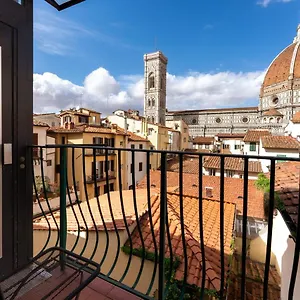 https://firenze-rentals-corso-12.it-tuscanyhotel.com