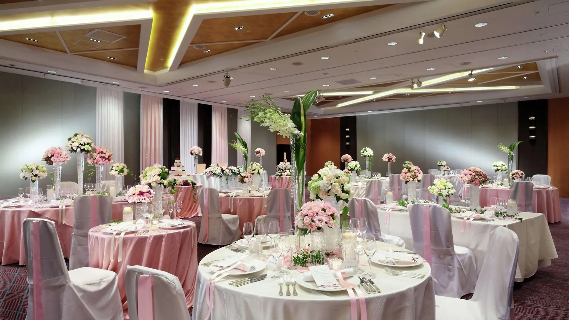 Hilton Osaka Hotel