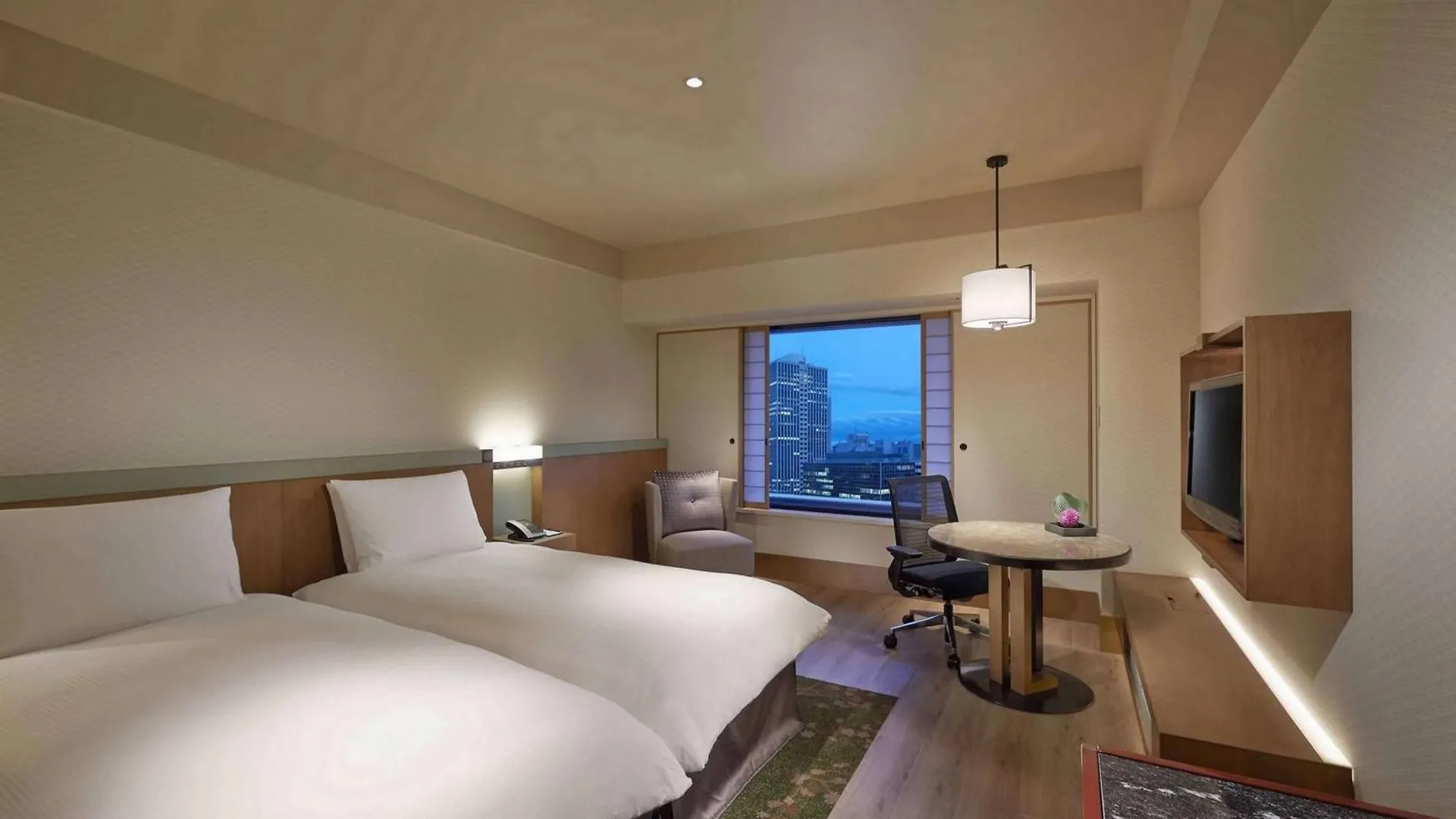 Hilton Osaka Hotel 5*,  Japão