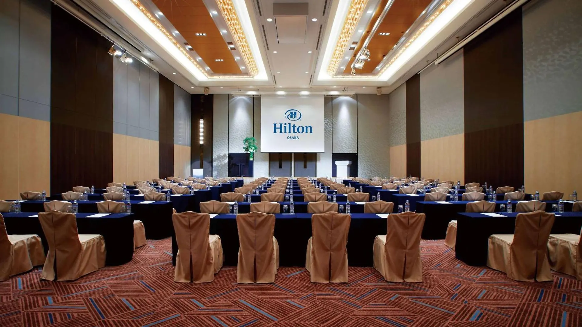 Hilton Osaka Hotel 5*,  Japão
